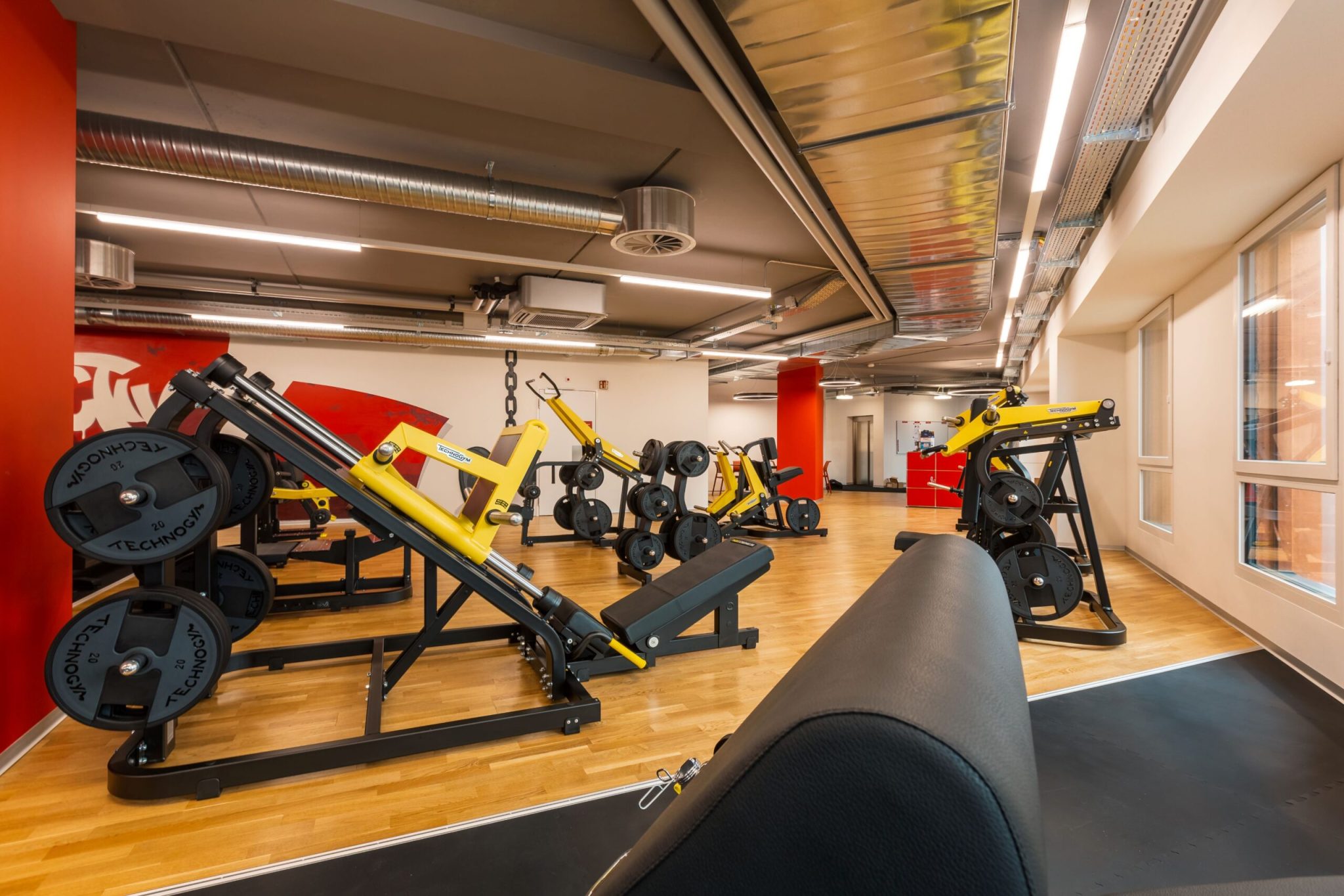 ACTIV-FITNESS-Riazzino_Legpress-2560x1707